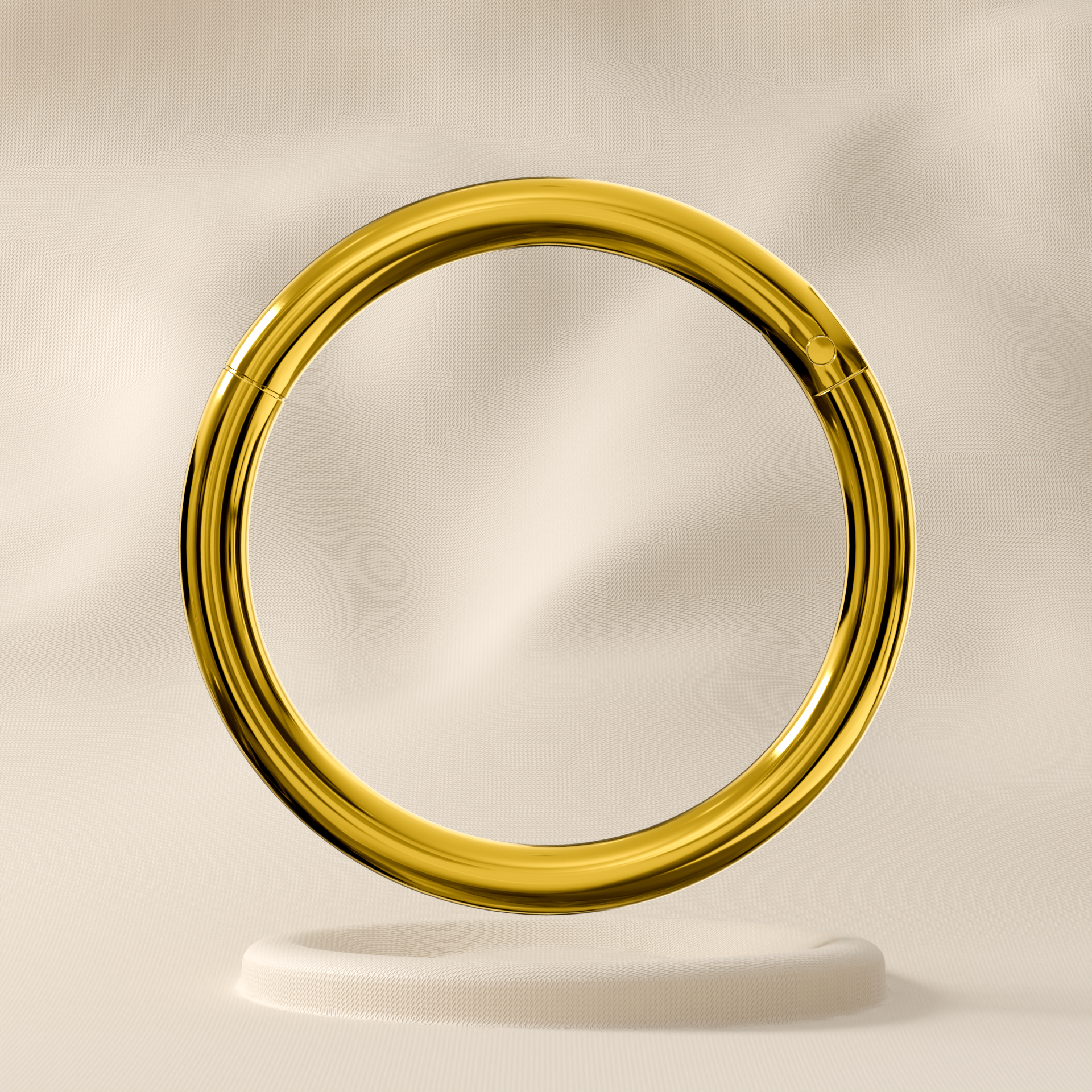 Clover - 14K Gold Classic Hoop
