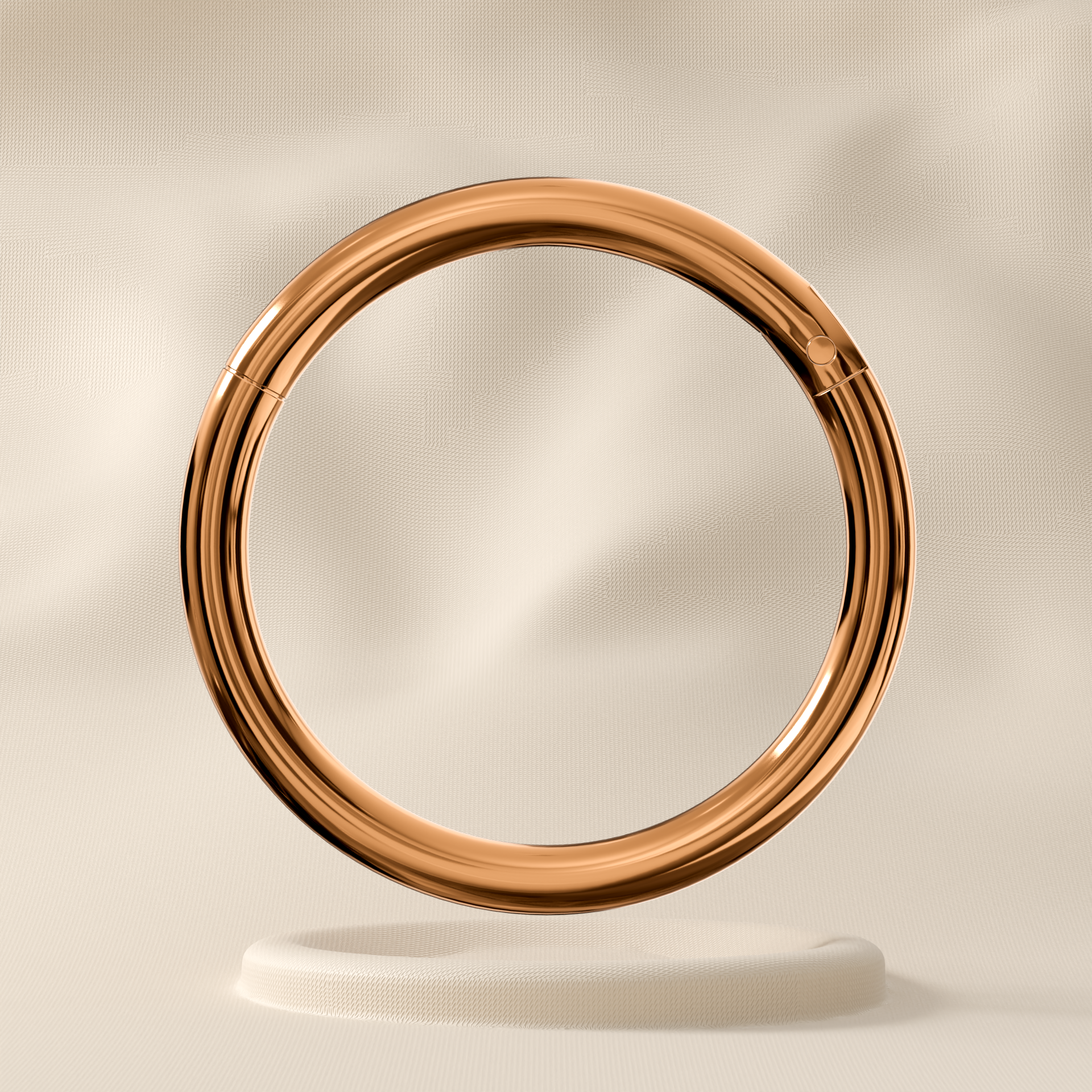 Clover - 14K Gold Classic Hoop